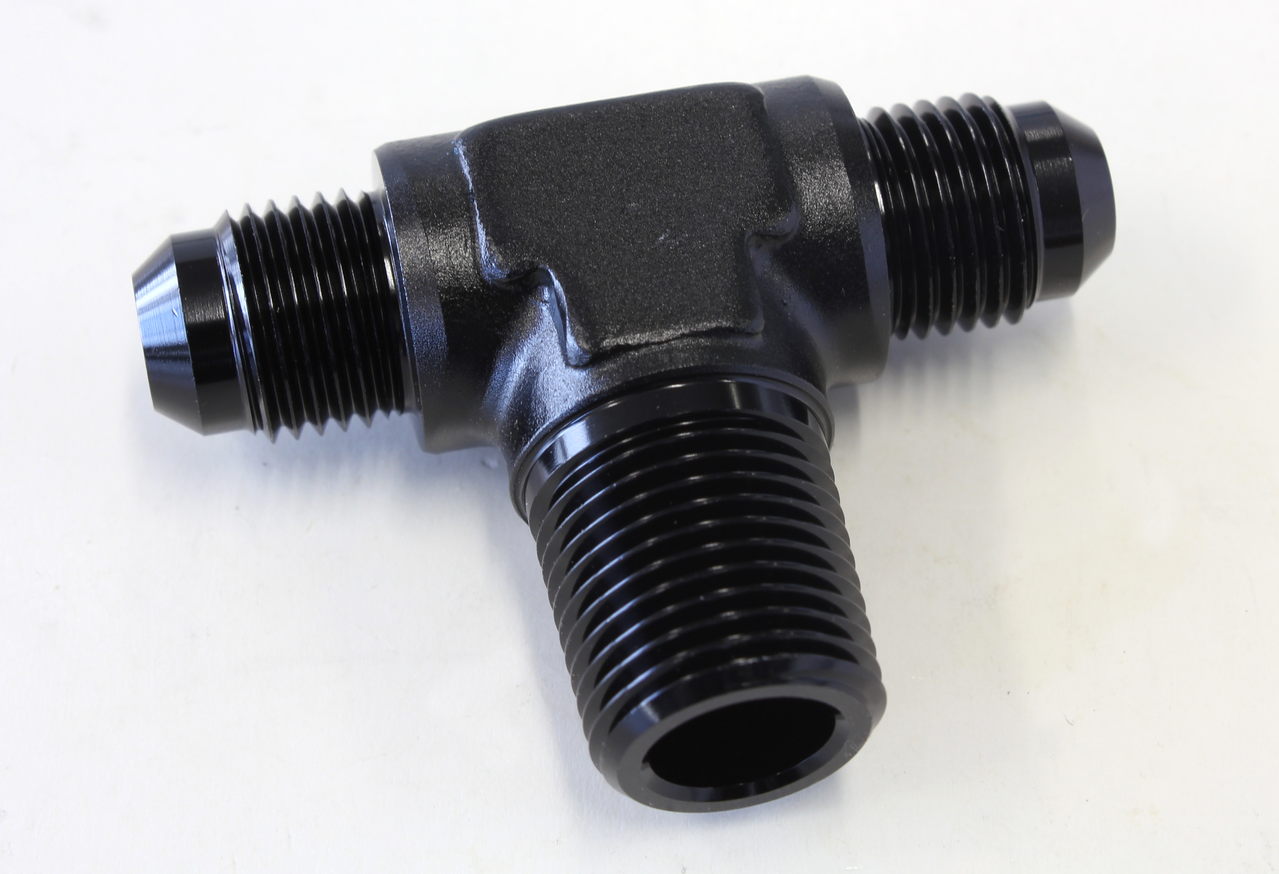 AEROFLOW TEE -6AN WITH 3/8" NPT ON SIDEBLACK AN TEE WITH NPT ON SIDE